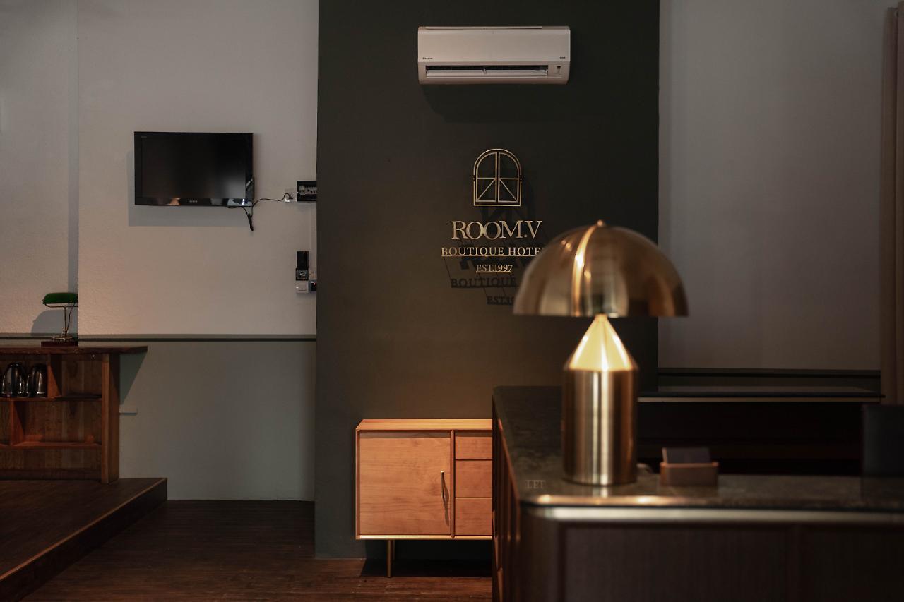 Room V Jalan Sultanah Near Bus Stop Batu Pahat Zewnętrze zdjęcie