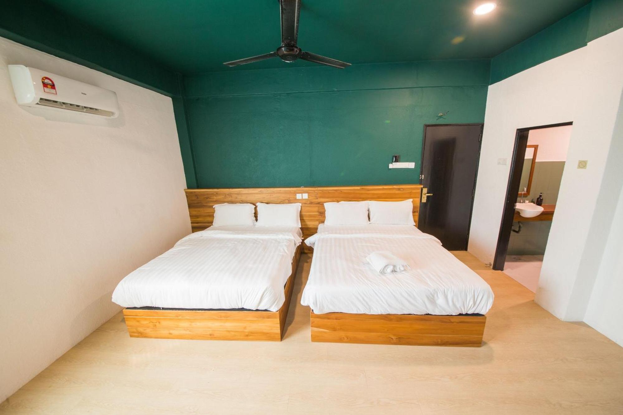 Room V Jalan Sultanah Near Bus Stop Batu Pahat Zewnętrze zdjęcie