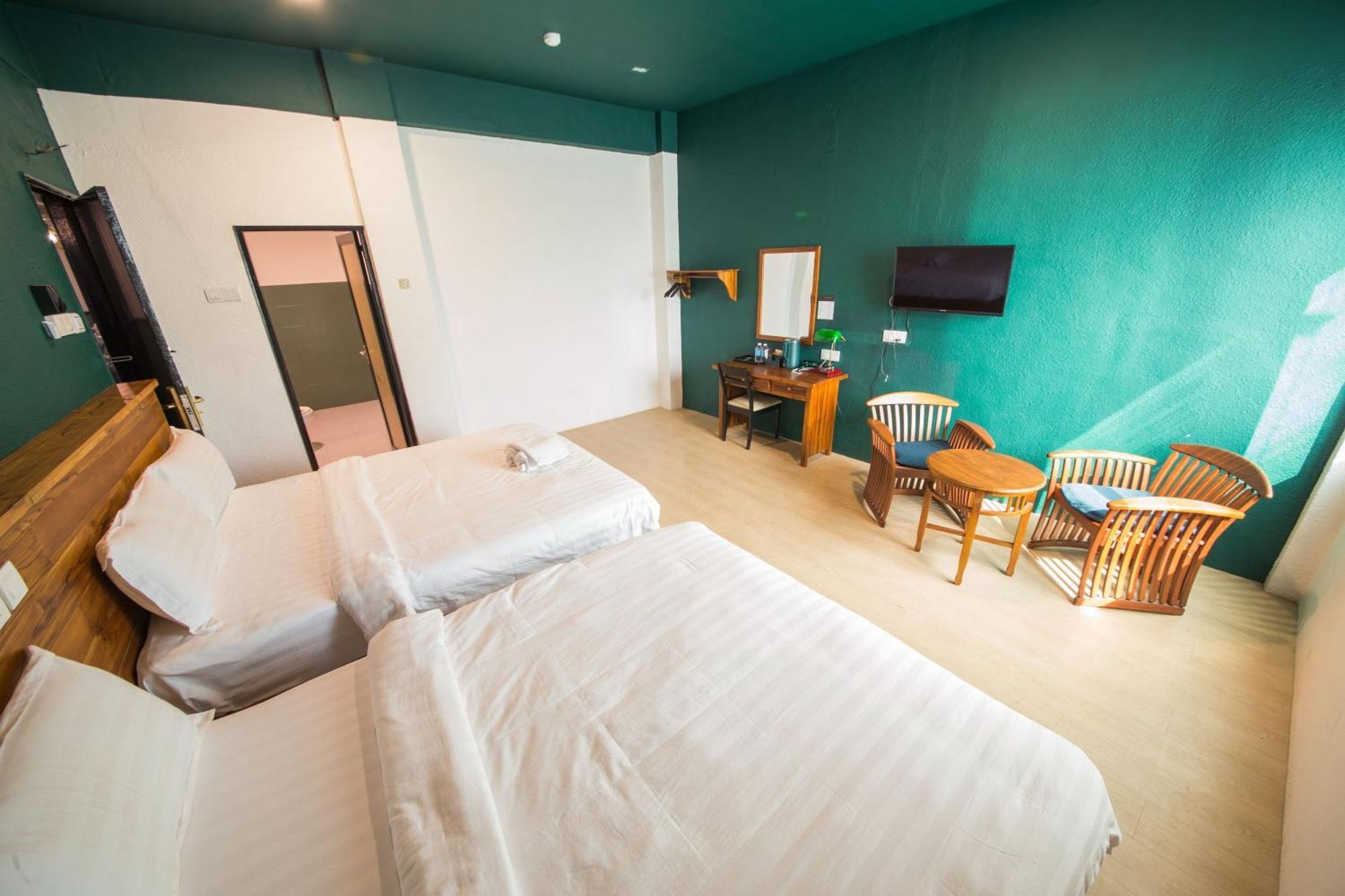 Room V Jalan Sultanah Near Bus Stop Batu Pahat Zewnętrze zdjęcie